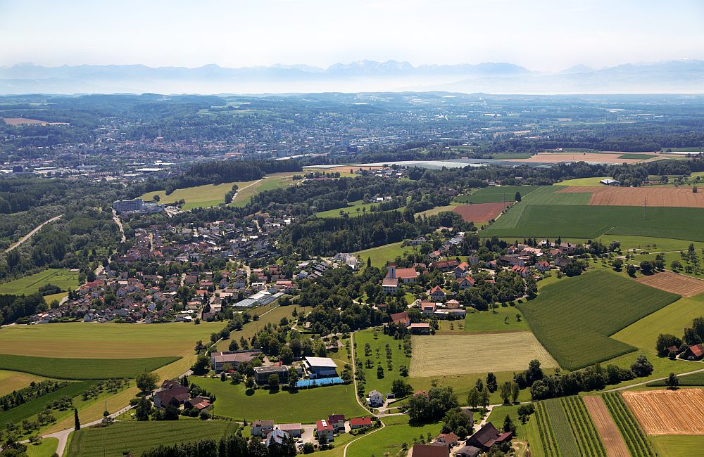 Blick Richtung Bodensee und Alpen